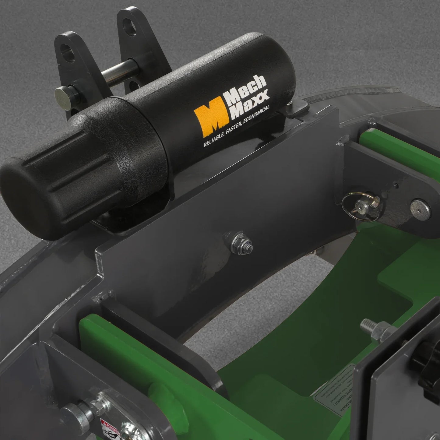 3-Point PTO Stump Grinder with 34 Carbide Teeth (PTO Shaft Included with Slip Clutch),  for 15-45HP Tractor,  SG24
